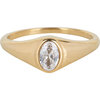 Charmin&rsquo;s R1034 Birthstone zegelring April White Oval Stone Goldplated