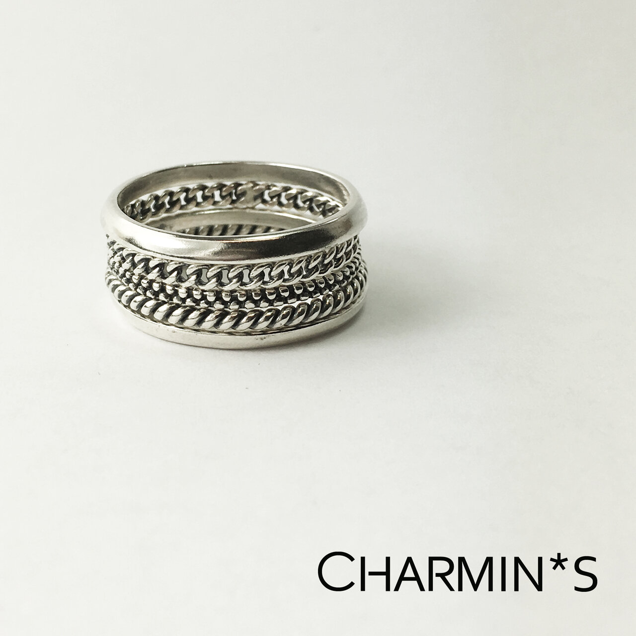 Charmin&amp;#8217;s stapelring zilver R300 Silver 'Dotted'