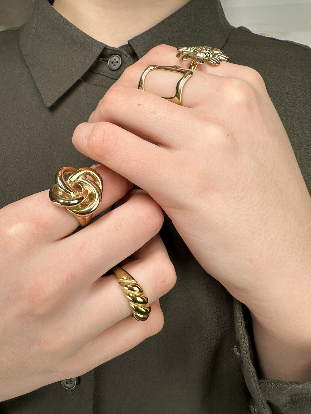 Charmin's Gold-Tone Chunky Ring with Twisted Croissant Shape R996 – Elegant and Playful