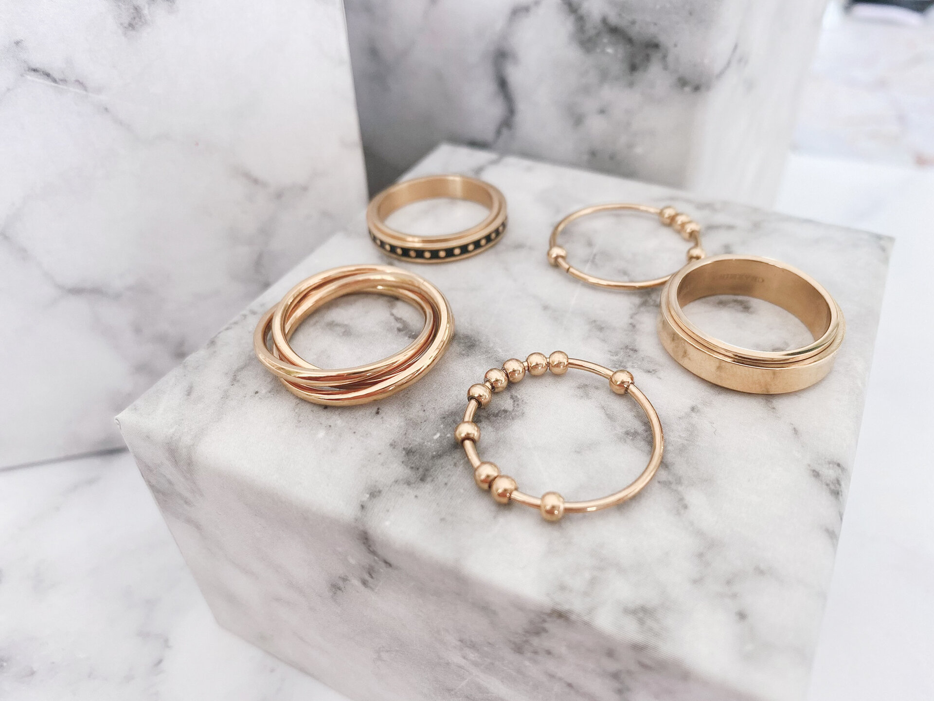 Charmin's Trinity Rolling Anxiety Fidget Ring Roségold-Stahlfarben schmal R164567