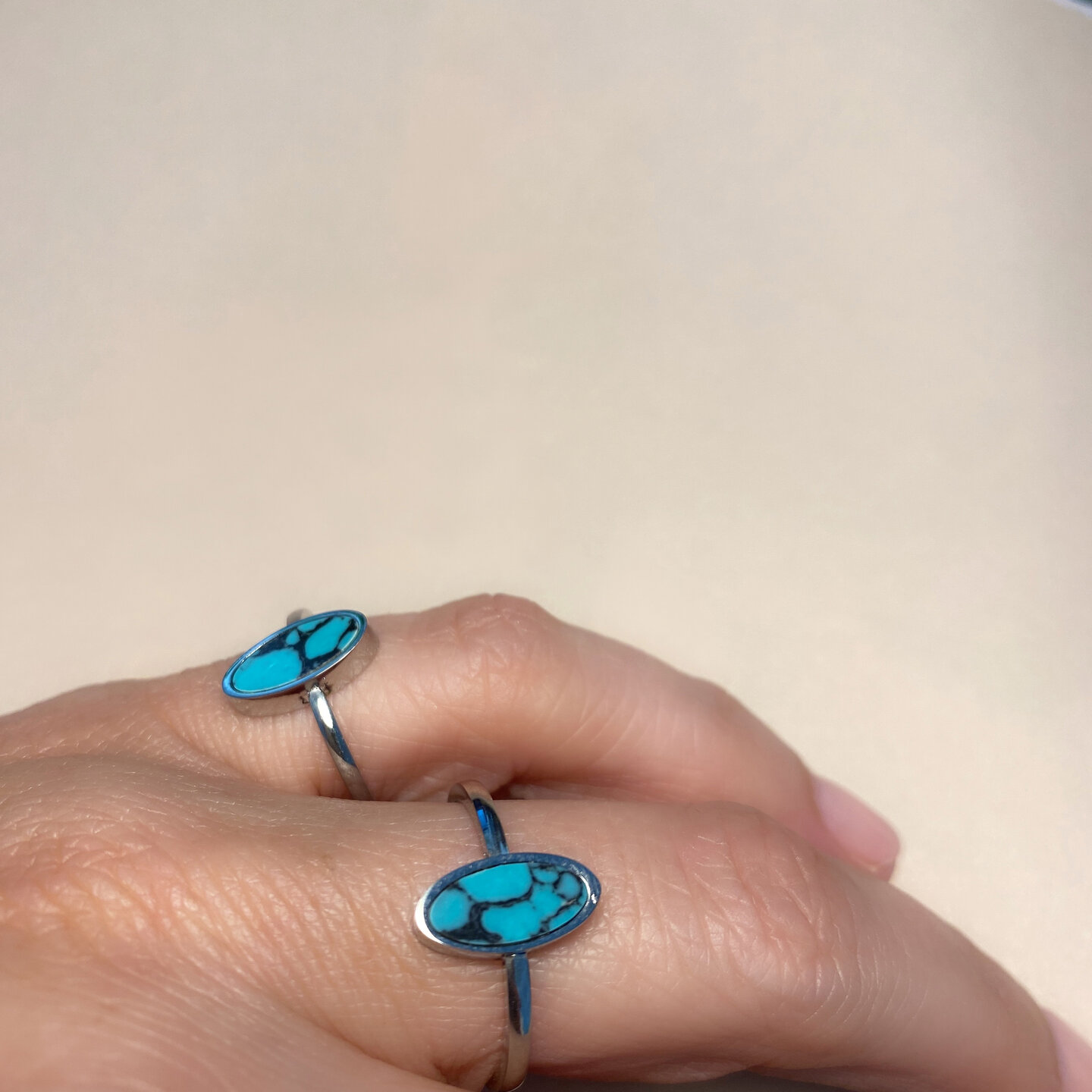 Chevali&egrave;re Charmin avec Pierre Ovale Turquoise Acier R1276