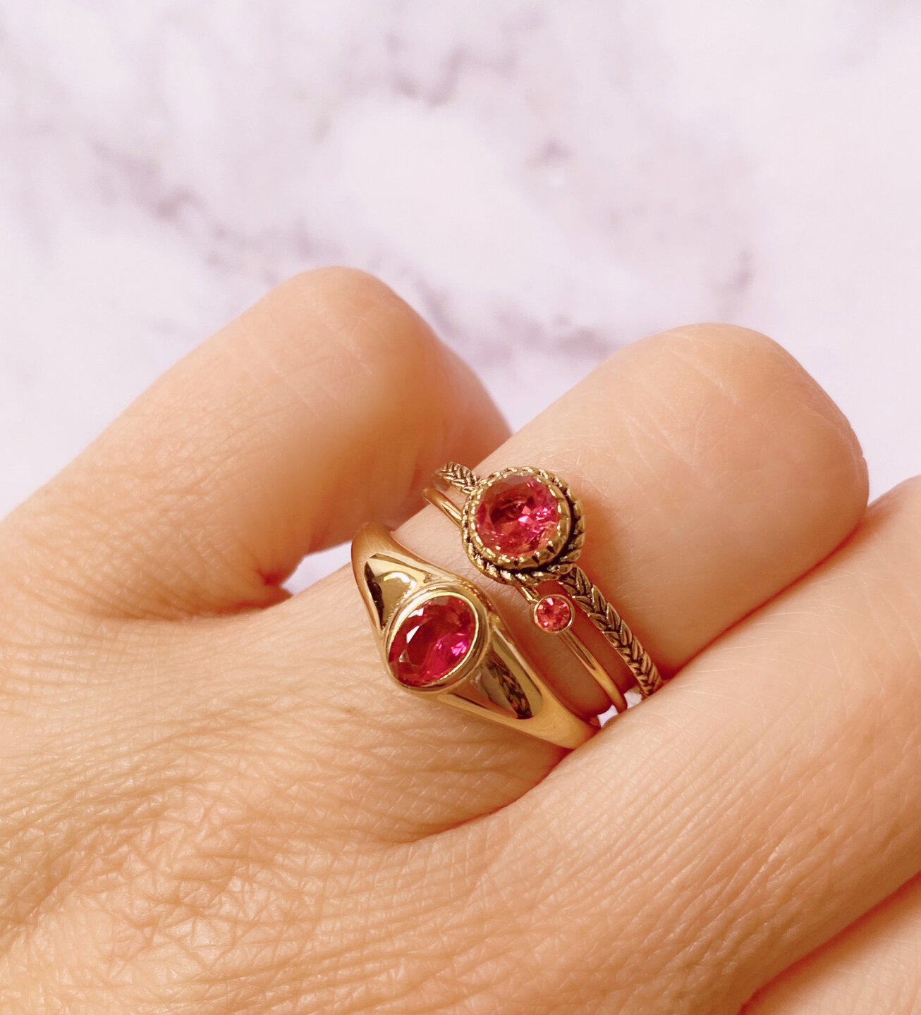 Charmin's ring R1096 Birthstone July Fuchsia Pink Stone Goldplated Iconic Vintage 