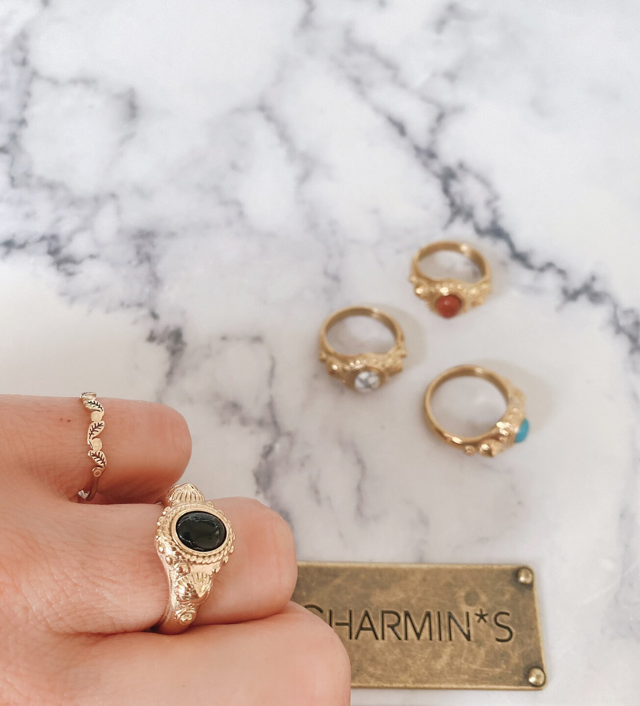 Charmin&rsquo;s ring R916 Leaves Steel