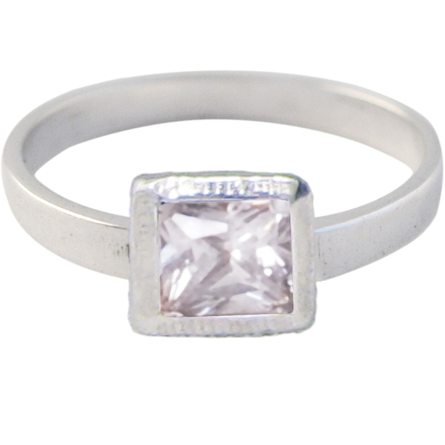 Ring KR25 'Cubic Diamond' White