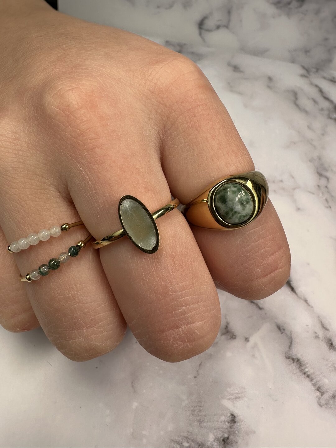 Bague d'anxi&eacute;t&eacute; dor&eacute;e Charmin Perles en pierres naturelles Agate mousse Acier R1329