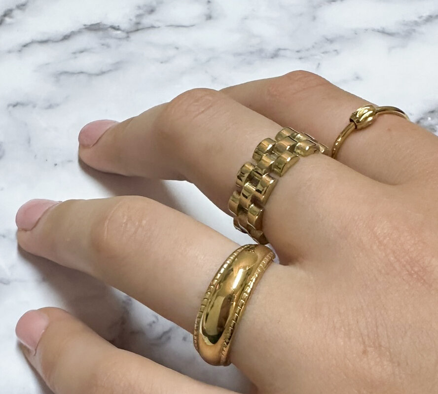 Charmin's Classic Ring mit gesticktem Rand, Stahl R1410