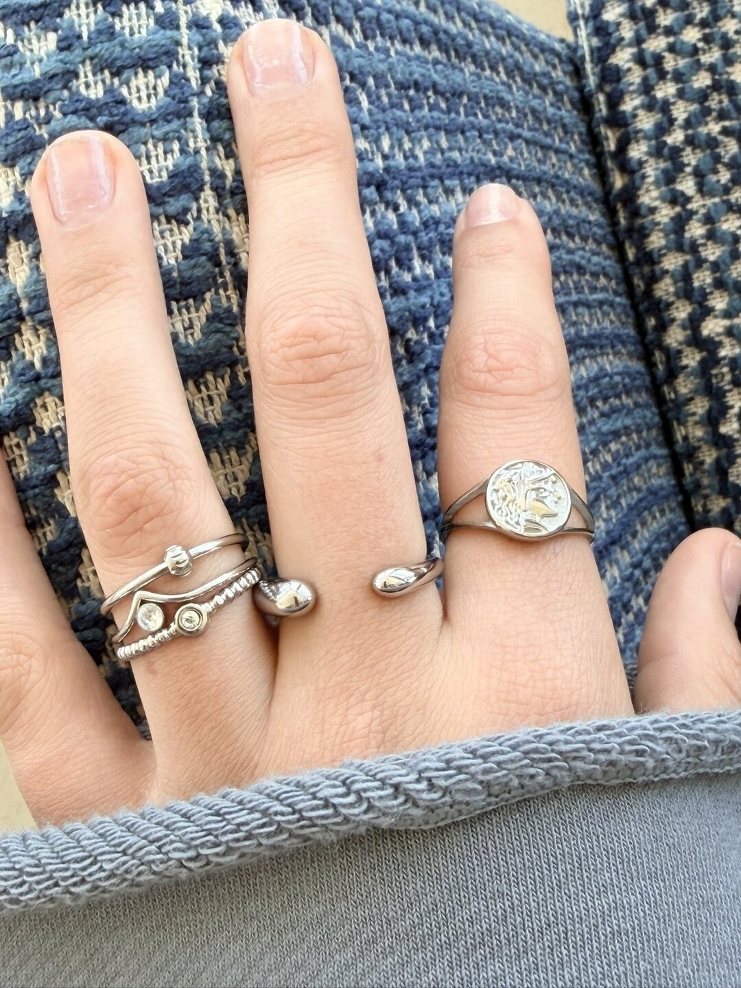 Charmin's Chunky Ring met Druppelvormen R1774