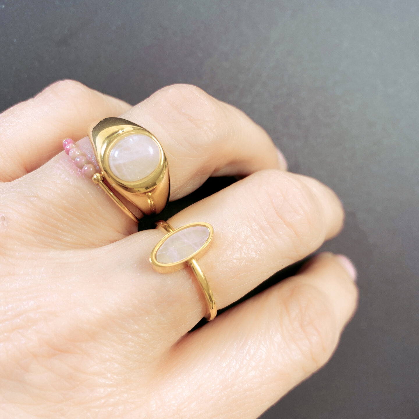 Charmin's Goudkleurige Anxiety Ring Rhodochrosiet Edelsteen Kraal Staal R1201