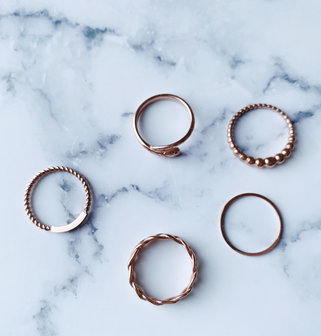 R1059 Balletjes Tabs Lopend Rosegoldplated