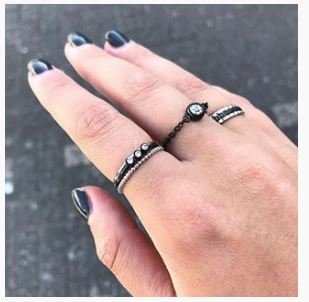 Charmin&rsquo;s R359 Black Snake ring
