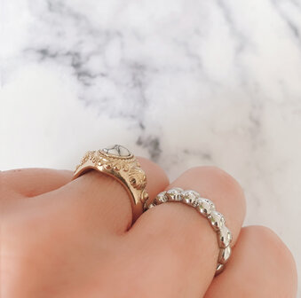 Charmin&#039;s Zegel Ring R1055 Turkoys Howlite Goldfilled