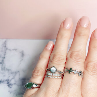Charmin&#039;s Anxiety Ring NaturalStones Amazoniet Beads Goudkleurig R1325
