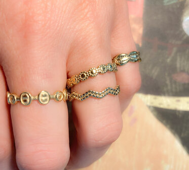 Charmin’s Ring Vintage bewerkte Rondjes Goudkleurig Staal R1249