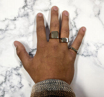 Charmin&#039;s UNI Men&#039;s Signet Ring Oblong Steel R965