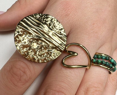 Charmin's Anxiety Ring Twee Rijen NaturalStones Malachite Beads Goudkleurig R1672
