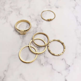 Charmin&rsquo;s Rose-goudkleurige stapelring Alliance Crystals R640