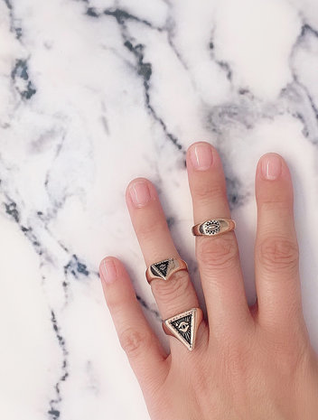 R678 Eye Triangle Rose Gold Steel