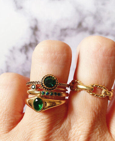 Charmin's Birthstone Ring Mei Groene Emerald Steen Goldplated R790/KR96