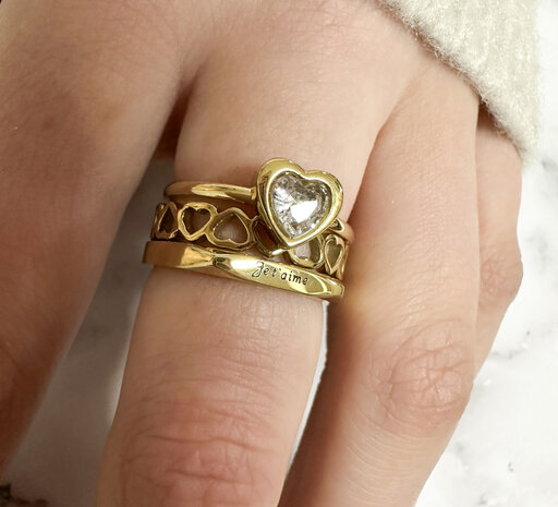 Charmin's Gold-Colored Petite Signet Ring with Engraving "Je t'aime" Steel R1403 – A Loving Detail
