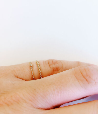 R526 Dot Twisted Ring Rose Gold Steel
