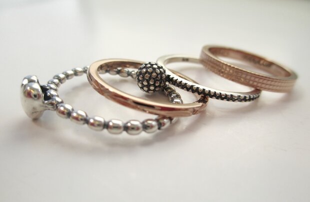 Ring R301 Silver 'Dotted Ball'