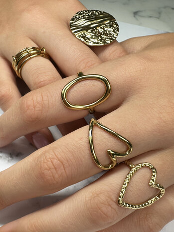 Charmin's Goudkleurige Chunky Ring met Ovale Vorm Staal R1770 &ndash; Krachtig en Groot