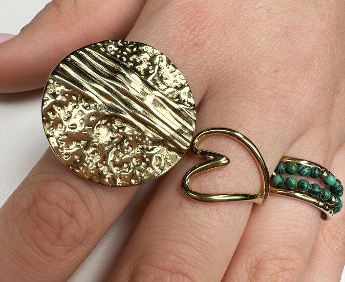 Charmin's Anxiety Ring Twee Rijen NaturalStones Malachite Beads Goudkleurig R1672