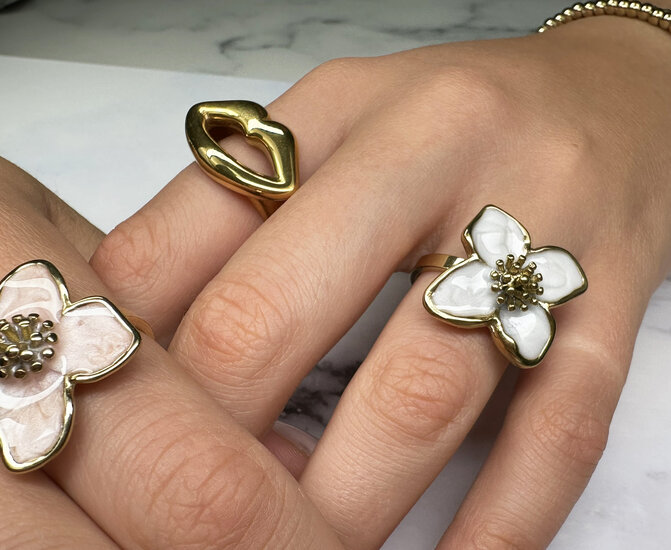 Charmin's Goudkleurige Chunky Ring met Mooie Lippen R1824 – Kiss me