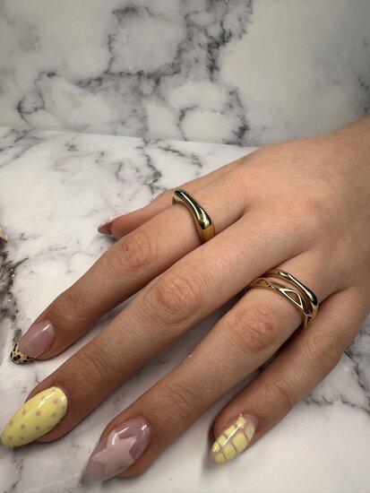 Charmin's Goudkleurige Driehoekschakel Chain Staal R1407