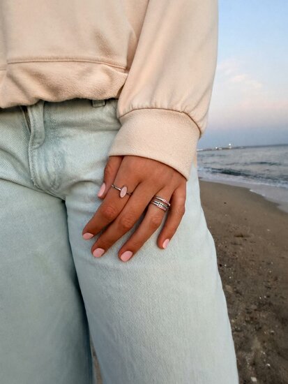Charmin’s Memoire Ring R1125 Vijf Steentjes Blauwe Opaal Staal