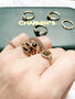 Charmin’s Charmin’s Ovale Elegante Tijgeroog Ring Goud R1161