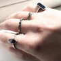Charmin's Smalle Ring Gedraaid met Bolletje Steel R524/KR95