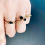 Charmin’s Ovale Elegante Ring met Zwarte Edelsteen Staal R1157